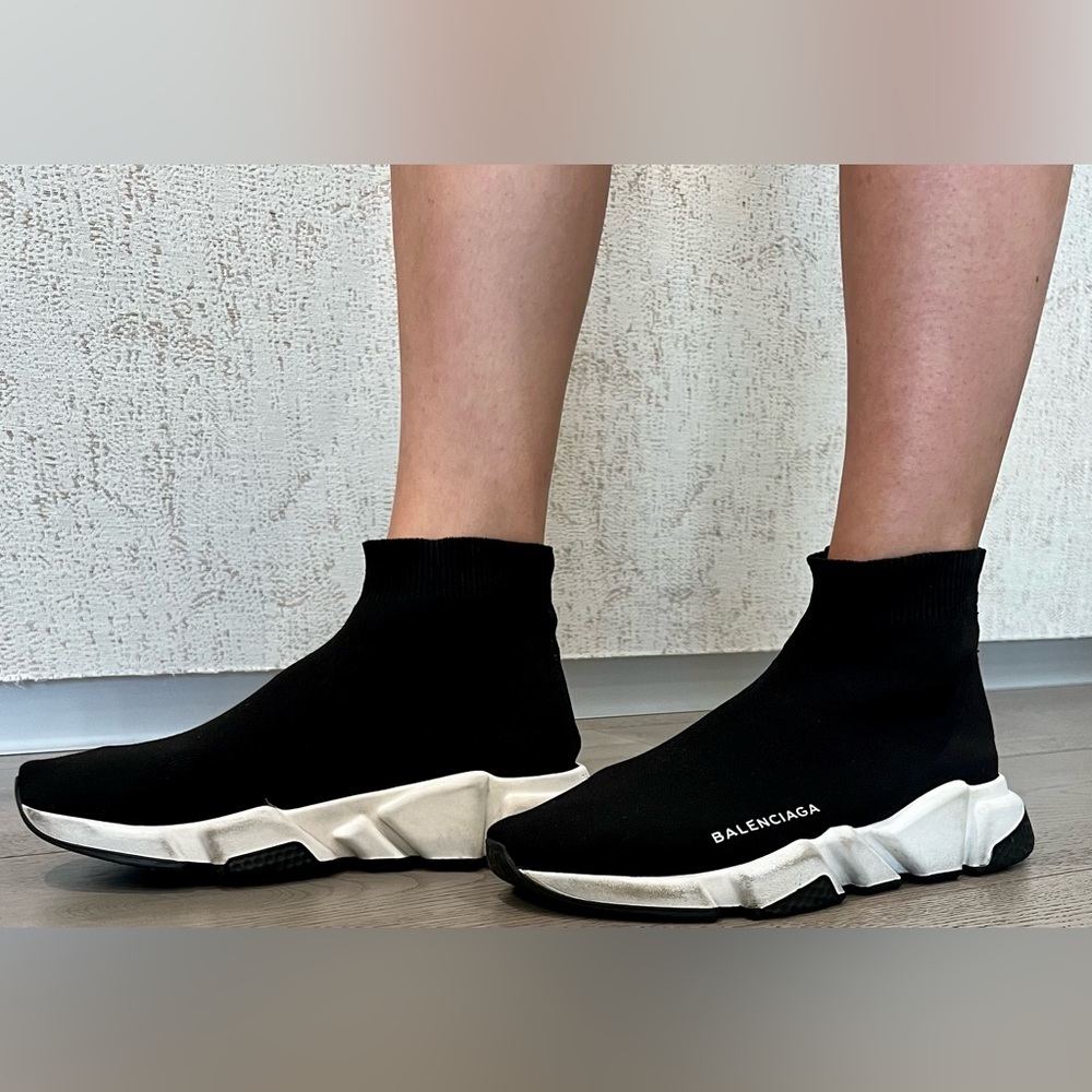 Authentic Balenciaga knit sock sneakers. Unisex. Black. Size 39 women, 6 men.